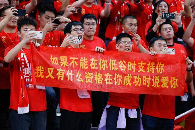 拉波尔塔放话不等人，西蒙尼铁腕留人，阿尔瓦雷斯的去留真这么简单？